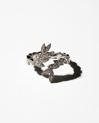 Serpentine Diamonds Leaves Ring