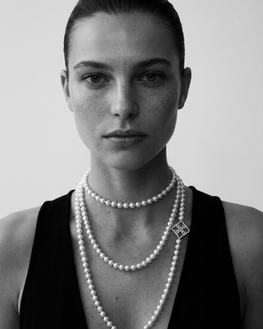 Pearls and Diamonds Lace Necklace