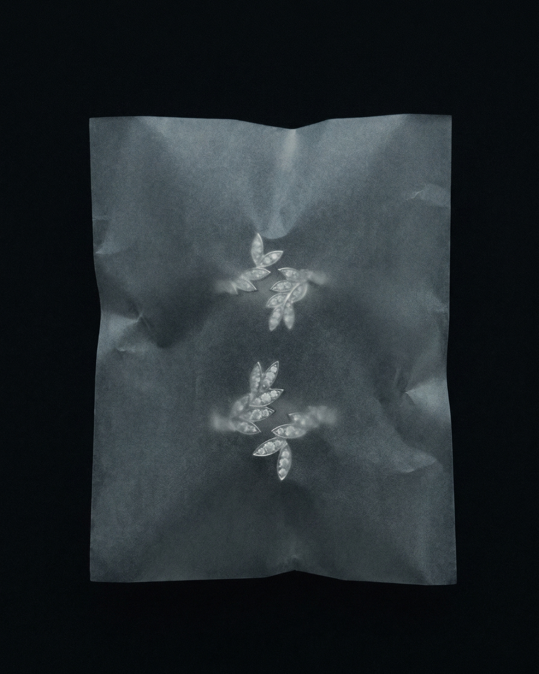 Serpentine Diamonds Leaves Ring